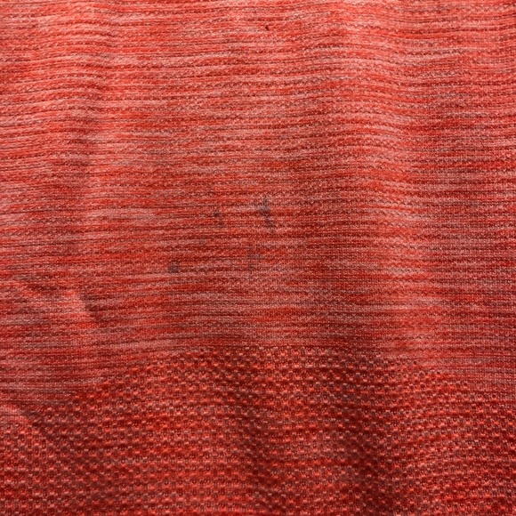 LULULEMON Tshirt - Picture 3 of 4